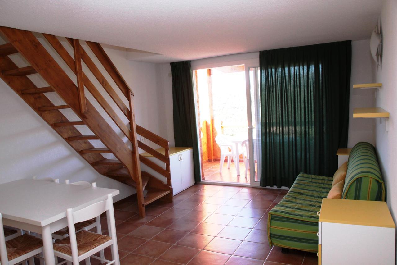 Complesso Residenziale Marina Di Pinarello Aparthotel Pinarellu Exteriör bild