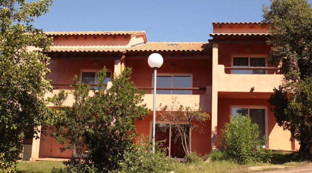Complesso Residenziale Marina Di Pinarello Aparthotel Pinarellu Exteriör bild